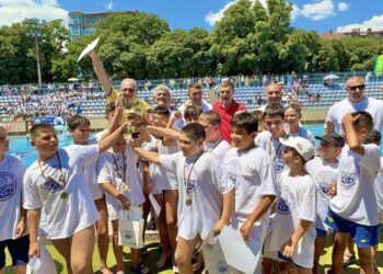 Ватерполният „Комодор” спечели благотворителния турнир за купа „Девин”