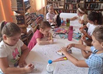 „Пътечка към библиотеката“ отвори врати за децата на Девня (СНИМКИ)