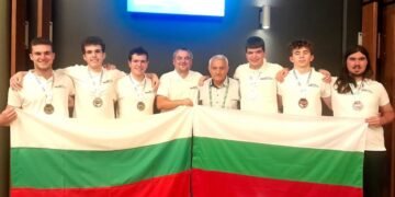 Ученици от Варна и страната завоюваха шест медала от Международната олимпиада по математика в Австралия