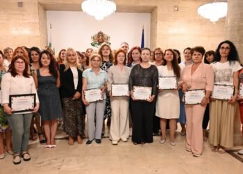 Министър Гуцанов към екипите на АКСУ и АСП за разкритите незаконни домове за възрастни хора: Вие сте тихите герои!