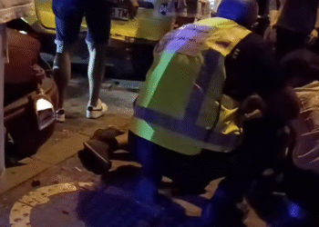 Автомобил блъсна младеж на спирка в центъра на Варна