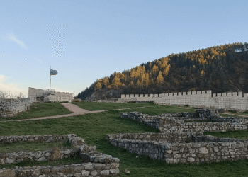 Разходка до Перник: Следите на Кракра и шепотът на мините