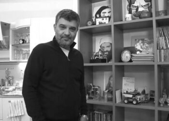 Близки и приятели се сбогуват с Тодор Славков