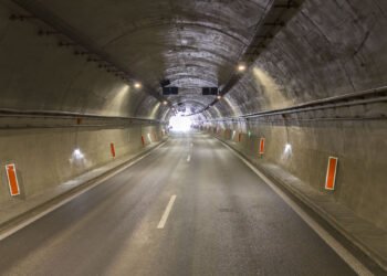 Утре се пуска движението в тунелите „Правешки ханове“ и „Топли дол“ на АМ „Хемус“
