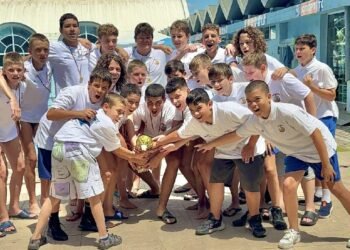 Константин Бурназов, треньор на „Комодор”: Станахме шампиони в U 14 само с една загуба!