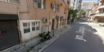 Бивш военен лекар от Варна бе принуден да откупи от заложна къща собствената си триколка, открадната от наглец