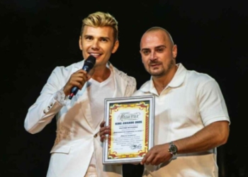 Победителят в „Хелс Кичън“ Мартин Методиев с титла „Най-известен варненец за 2025“ и корона „Цар на кухнята“