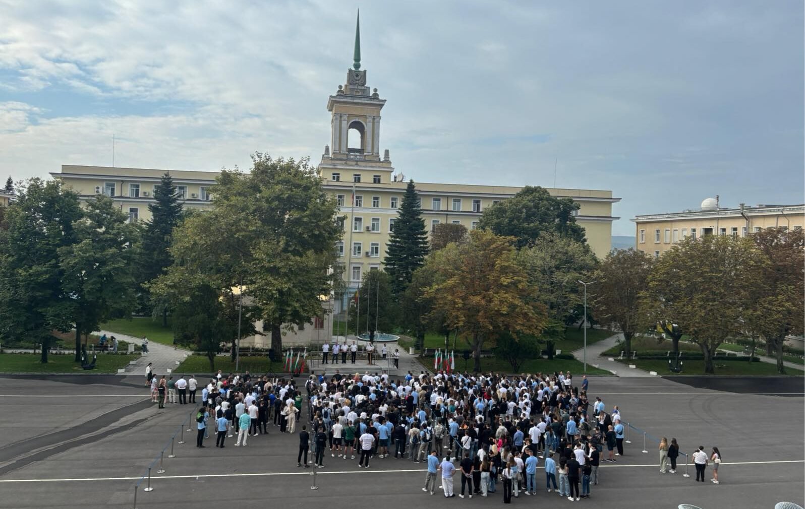 ВВМУ „Н. Й. Вапцаров“ посрещна първокурсниците с адаптационен курс през 2025 г.