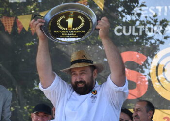 Шеф Калоян Колев ще представи България на Световното първенство по паеля във Валенсия (ВИДЕО)