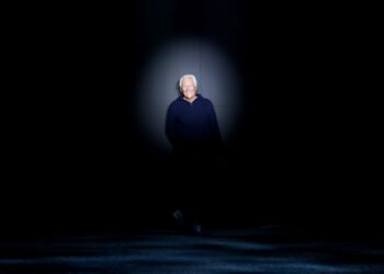 Светът се сбогува с модната икона Джорджо Армани (ВИДЕО)