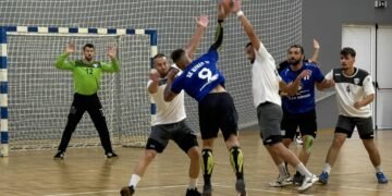 Хандбалният „Шумен 61” тръгна с победа в елита