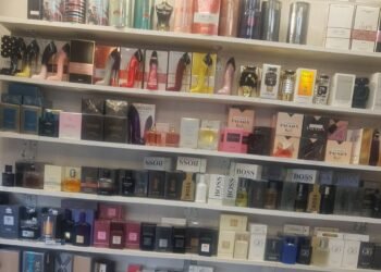 Полицията в Провадия разби канал за фалшиви парфюми и обувки