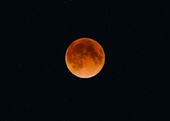 Пълно лунно затъмнение на 7 септември: 82 минути „Кървава Луна“, видима и от България