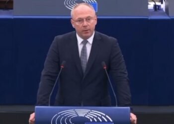 Стоянов към Фон дер Лайен: Екстремисти сте вие, които водите Европа по пътя на войната