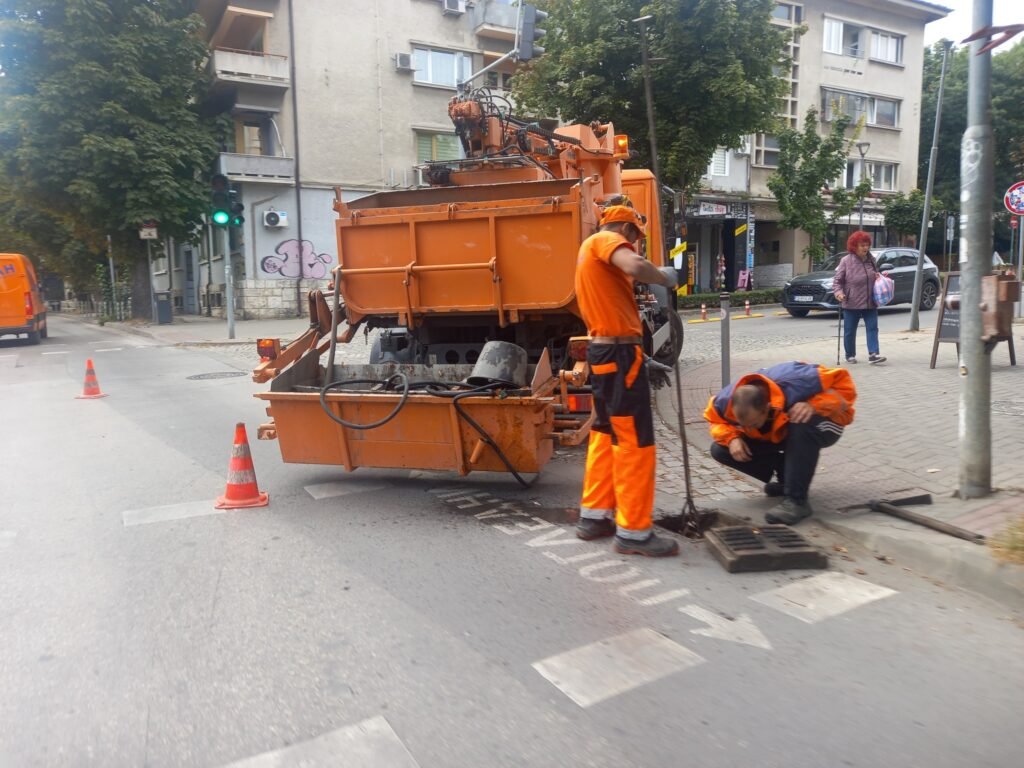 почистване на шахти във Варна след дъждовете