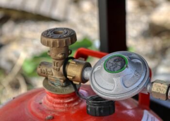 Жена пострада при взрив на газова бутилка в Шумен