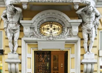 Открий стара София наново: Историите зад улиците „Граф Игнатиев“ и Женския пазар в книгата „Още исторически маршрути“