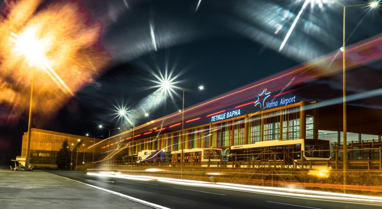 ЛЕтище Варна през нощта