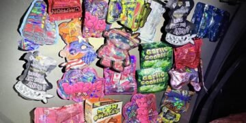 Иззеха наркотици, насочени към подрастващите и разпространявани в цветни опаковки с вид на бонбони