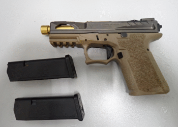 Гранични полицаи задържаха на ГКПП „Капитан Андреево“ чужденец с два пистолета