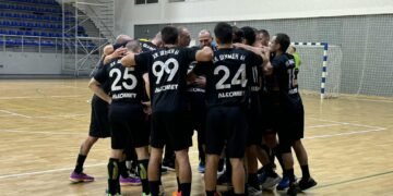 „Шумен 61” сверява часовници с румънци