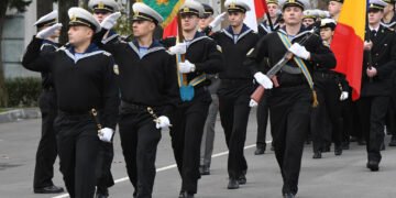 Заместник-кметът Илия Коев и ръководството на ВВМУ присъстват на официалната церемония за Деня на курсантското управление във Военноморското училище във Варна