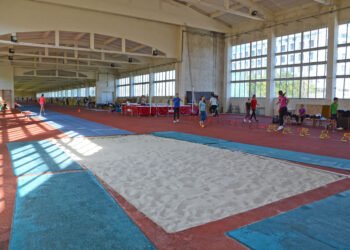 Сгради на спортен комплекс „Локомотив“ във Варна, за които се предвиждат допълнителни мерки за енергийна ефективност.