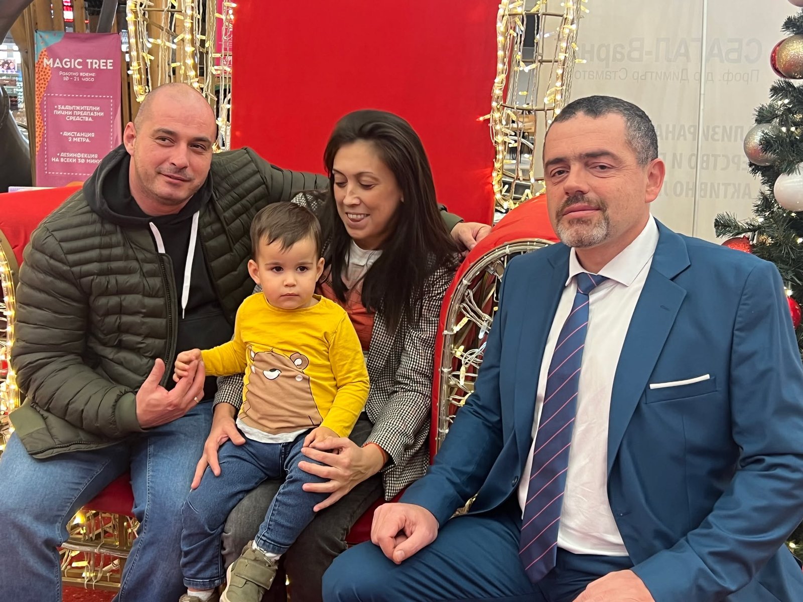 Проф. д-р Емил Ковачев, управител на СБАГАЛ – Варна, по време на Академия за родители на изложението „Парола – Любов“.