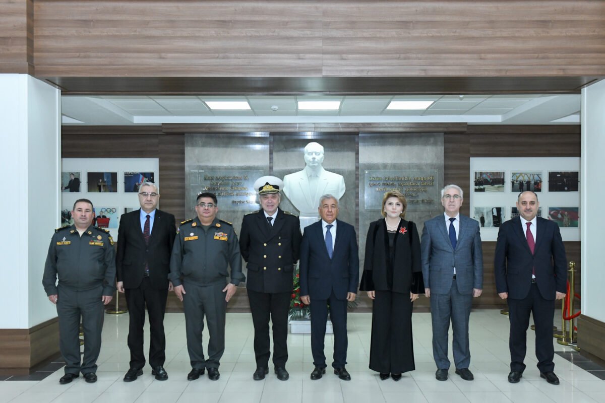 Подписване на меморандум между ВВМУ „Н. Й. Вапцаров“ и Инженерния университет в Баку