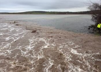 Задействаха системата BG-ALERT в Бургаско заради преливането на две реки