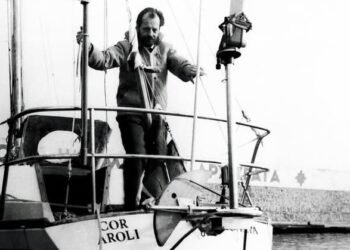 Яхтата „Кор Кароли“, с която капитан Георги Георгиев започва самотно околосветско плаване