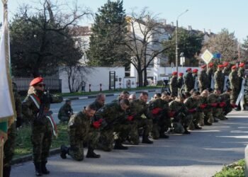 С воински ритуали почитаме паметта на загиналите български военнослужещи в Ирак