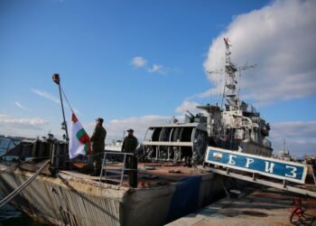 Базовият миночистач „Бриз“ е изведен от състава на Военноморските сили след 45 години служба