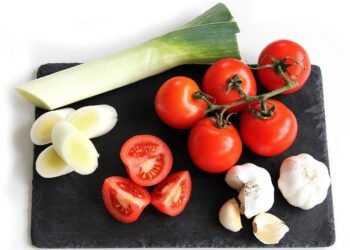 Богатствата на есента: Праз лук – вкусна защита срещу настинка и грип! Пази сърцето и  костите!