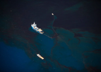 Добив на нефт и газ в Черно море: технологични предизвикателства и рискове за безопасността