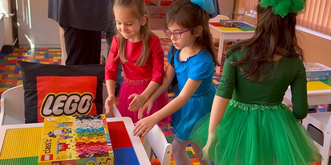 Нов Лего кабинет стимулира въображението на малчуганите в ДГ “Ален мак” във Варна (ВИДЕО/СНИМКИ)