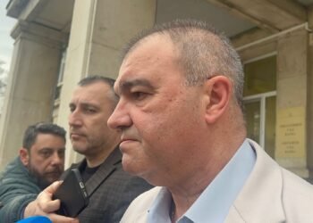 В рамките на 12 часа: Шизофреник намушка сто пъти с нож майка си във Варна, наемател уби хазяин в землището на Кичево (ВИДЕО)