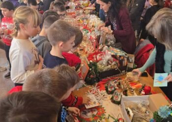 Ученици от ОУ “Черноризец Храбър” във Варна събраха и дариха над 17 000 лв. на отделението по неонатология към АГ болница