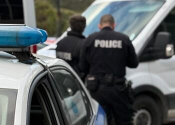 Гражданин от Варна благодари на полицаи за върнати откраднати джанти