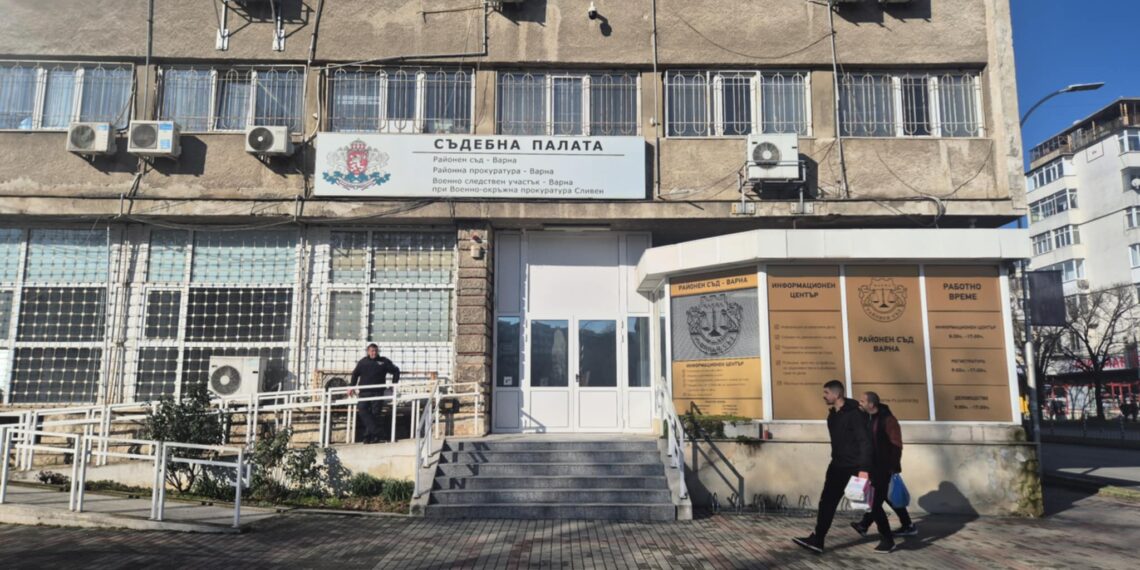 Условна присъда за мъж, отнел апартамент на психичноболна жена във Варна