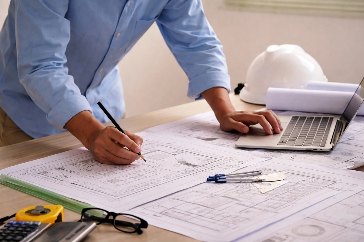 Архитекти по време на професионално събитие, свързано с проектантската правоспособност в България.