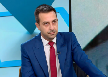 Деян Николов: България си затваря очите 35 години за изборния натиск от Турция