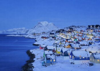 Гренландия: климатът топи леда, геополитиката – правилата
