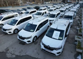 Националната система за ранно предупреждение и оповестяване към МВР получи 30 нови автомобила 