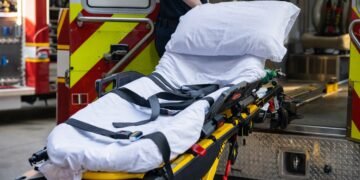 14-годишно момче пострада при пожар на автомобил на бензиностанция край Варна