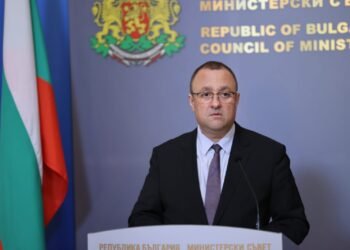 Министър Иван Иванов: Спасихме 100% от средствата за саниране на блоковете по ПВУ, програмата ще е безплатна за всички граждани