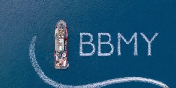 145 години ВВМУ „Н. Й. Вапцаров“ бяха отбелязани сред ледовете на Антарктида