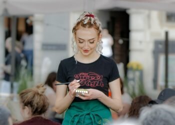 Туристическият бранш – подготвен за еврото! Леко поскъпване на услугите за лято 2026