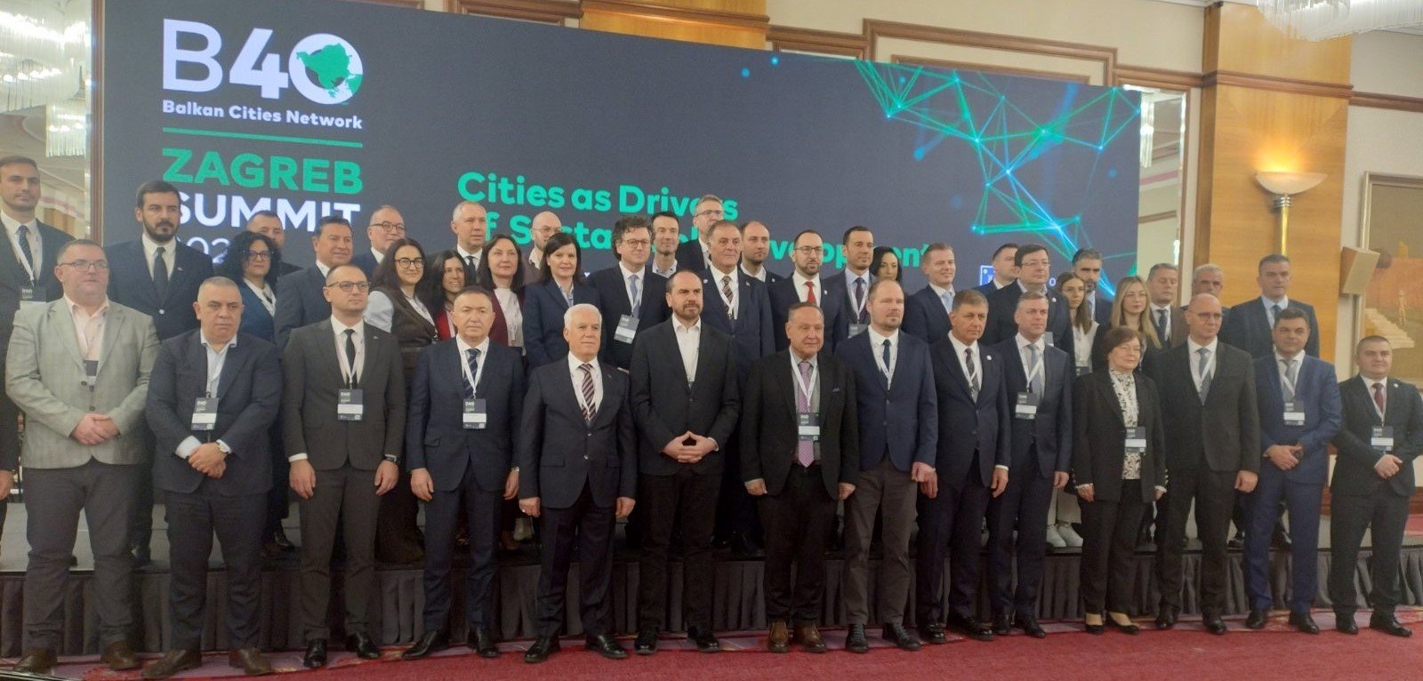 Варна официално се присъедини към мрежата на балканските градове B40 по време на среща на върха в Загреб, посветена на ролята на градовете в устойчивото развитие.