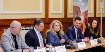 Във Варна: Министърът на туризма Ирена Георгиева стартира подготовката за летния сезон